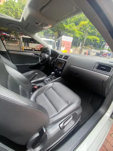 Volkswagen Jetta Vi 2.5 Highline
