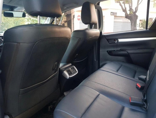 Toyota Hilux Srx 4x4 Automatica 2016 127k Con Accesorios