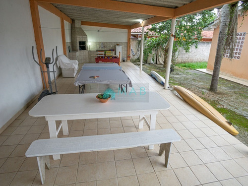 Imagem 2 de 11 de Casa Em Terreno Individual À Venda Na Praia Da Daniela Em Florianópolis Sc! - Ca00279 - 68984324