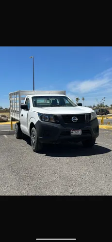 Nissan NP300 2.5 Estacas Dh Aa Mt
