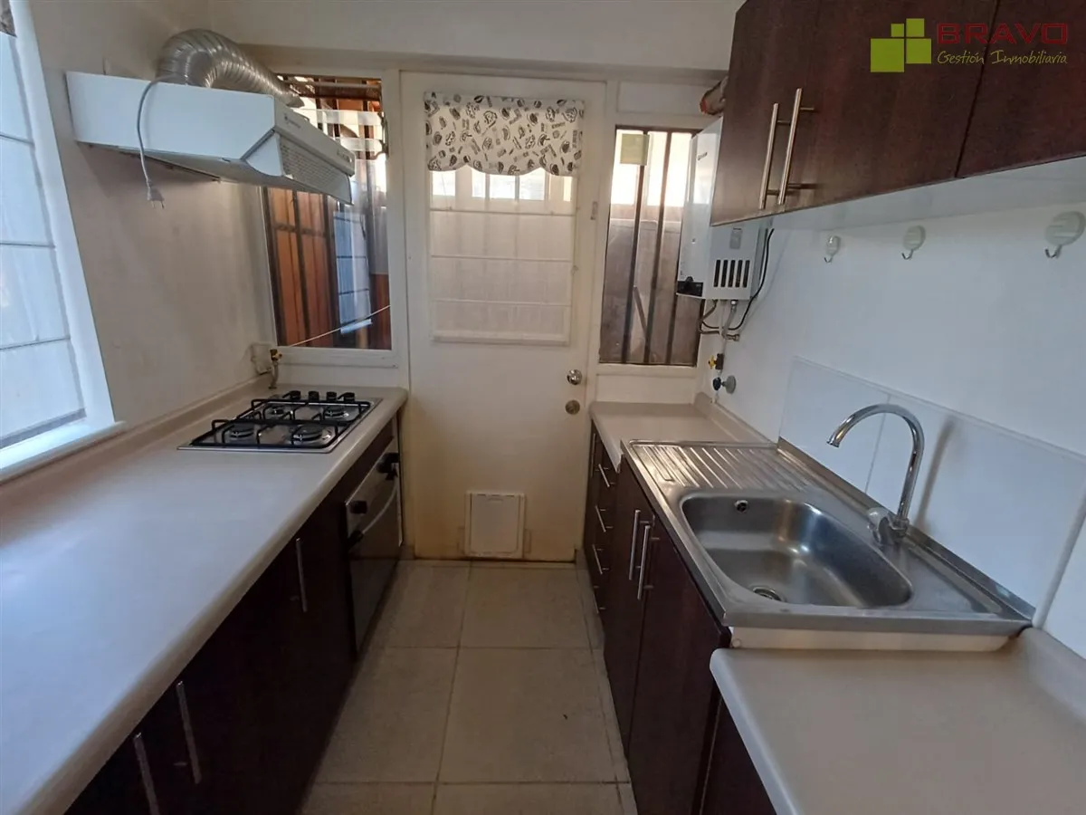 Imagen 4 de 23 de En Arriendo Casa Labranza 2 Dormitorios Reja De Seguridad