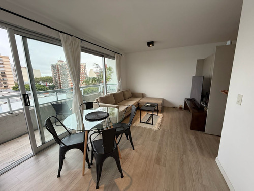 Departamento 2 Ambientes Amoblado Con Balcón Y Cochera! - Ba