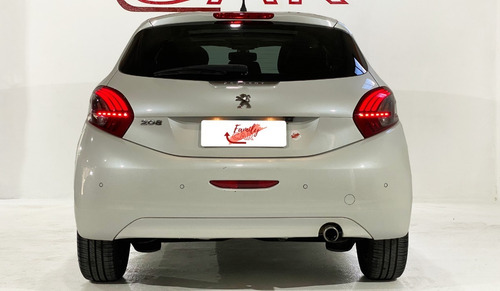 Peugeot 208 Feline
