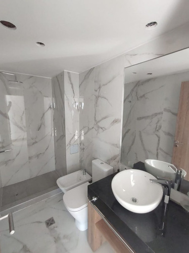 Venta Exclusivo Depto En Torre Leloir Mendoza