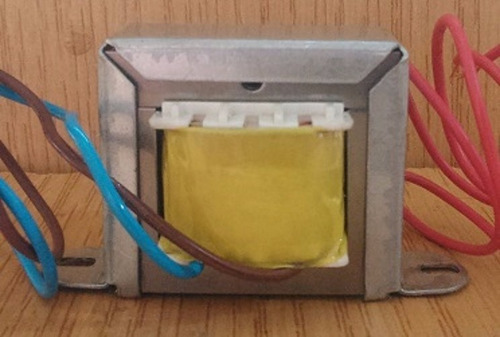 Transformador 9v 300ma 2.7va - Corriente Alterna