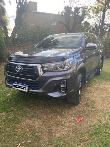 Imagen 1 de 7 de Toyota Hilux Srx 4x4 At Mod. Nuevo