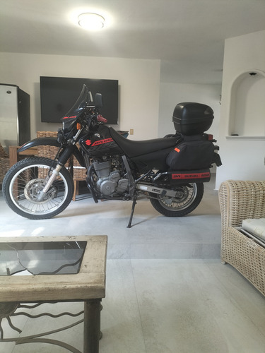 Suzuki Dr 650 En Excelente Estado Todo Pagado A Mí Nombre