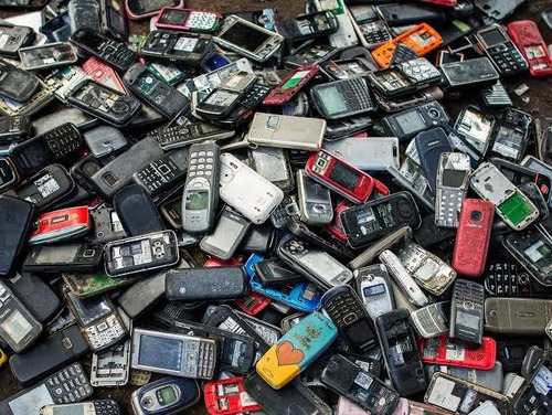 Imagem 3 de 4 de Compro Sucata (lixo) Eletrônica