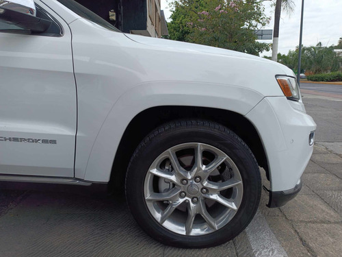Jeep Grand Cherokee 5.7 Summit 4x4 Mt