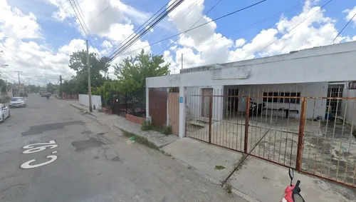 Casa En Venta En Colonia Centro Obrera, Mérida, Yucatán. Af*