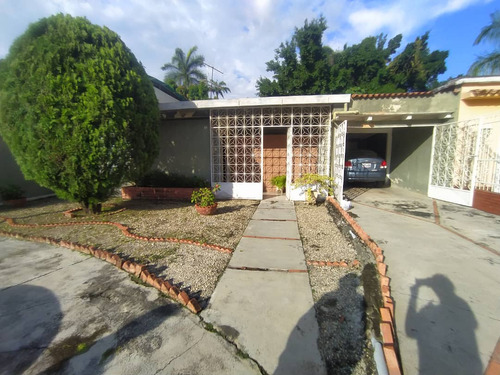 Casa En Venta En Urb El Parque Pe-6896905