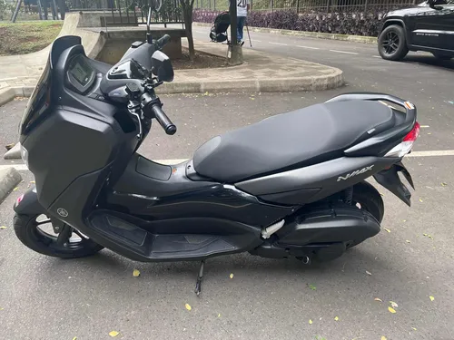Nmax Connected
