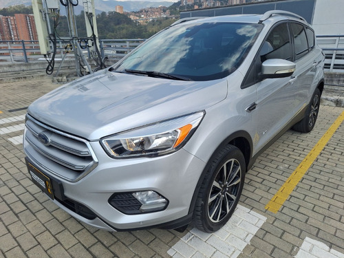 Ford Escape 2.0 Titanium 240 hp