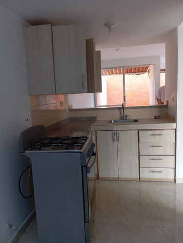 Venta De Casa Condominio Ciudad Country, Jamundí 5054.