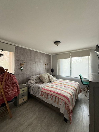 Departamento Remodelado En Venta De 3 Dorm. En Providencia