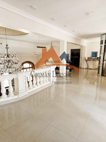 Venta Casa De Cuatro Dormitorios En Club De Campo San Diego