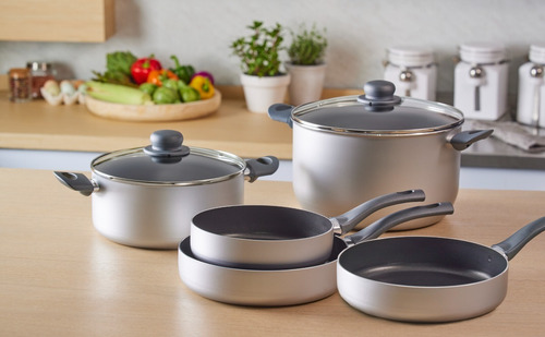 Imagen 2 de 9 de Batería Cocina 5 Piezas Ilko Silver Industrial Premium