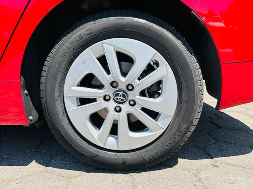 Toyota Prius 1.8 Premium Cvt