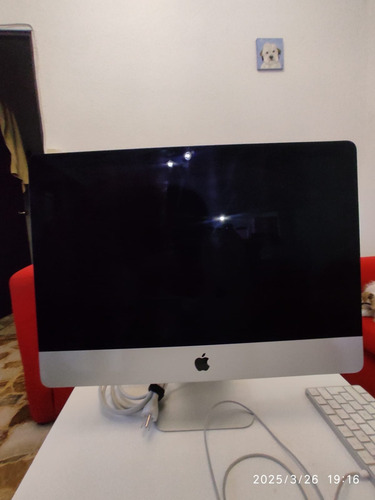 Apple iMac 21,5'' I5 1tb + 8gb Ram 2017 (Usado)
