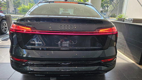 Imagen 7 de 25 de Audi Q8 Sportback E-tron