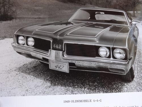Foto Antigua Oldsmobile 442 1969 No Folleto Manual Auto Coup
