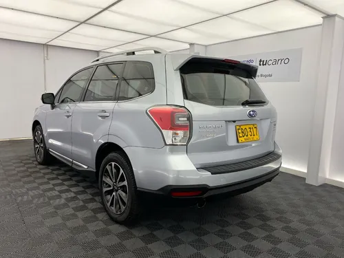 Subaru Forester 2.0 Xt