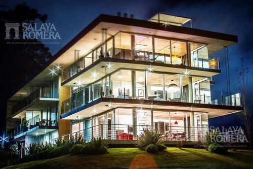 Venta: 2 Dormitorios Edificio P18 Playa Mansa Punta Del Este
