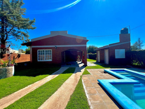 Casa Quinta En Hornero 5140