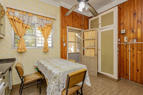Venta Casa 5 Ambientes En Moron Norte
