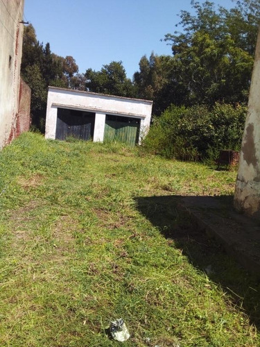 Casa En Venta - 4 Dormitorios 2 Baños 2 Cocheras - 800mts2 - Tres Arroyos