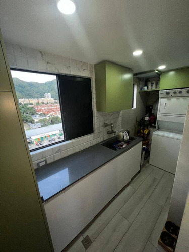 Imagen 1 de 12 de Vendo Hermoso Penthouse En Mañongo Totalmente Amoblado Y Equipado 411mts 14195 Andres Peña