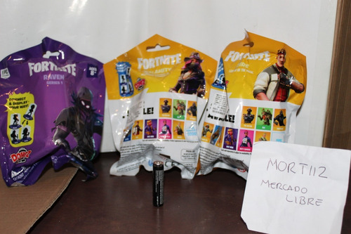 4 Figuras Fortnite Pop Domez Raven Dire Calamity Carbide (Usado)