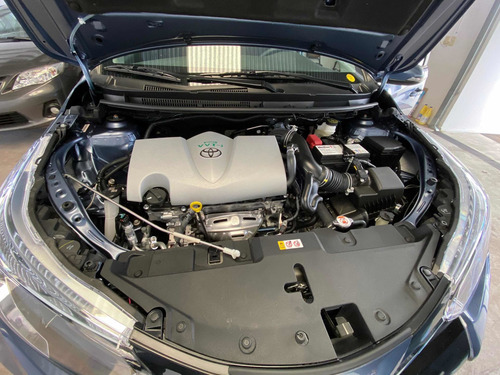 Imagen 7 de 12 de Toyota Yaris Xls