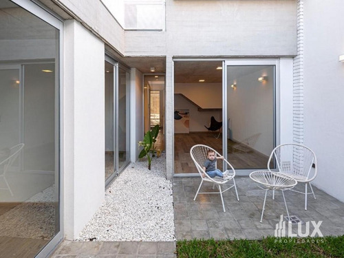 Imagen 15 de 30 de Departamento En Venta De 2 Dormitorios Con Patio En Planta Baja, Cochera - Refinerias