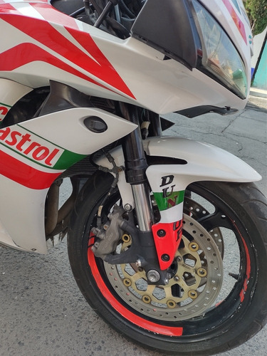 Imagen 5 de 7 de Honda Moto De Pista
