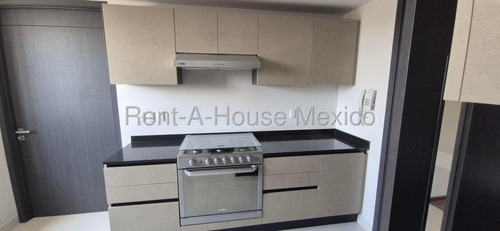 Departamento En Renta En Bosque Real, Huixquilucan Jl 25-3625.