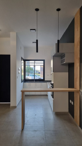 Venta Duplex En Barrio Prados Manantiales, Cordoba
