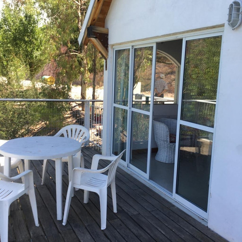Imagen 23 de 30 de Casa En Los Reyunos (4 Personas). Ubicación Privilegiada. Vista Al Lago.