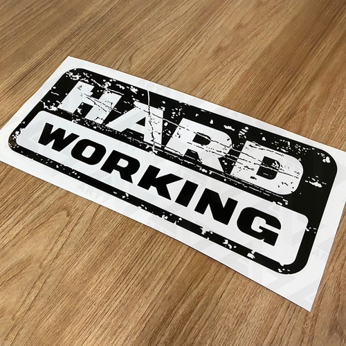 Adesivo Hard Working Tampa Traseira Strada 2018 2019 Preto Cor Preto