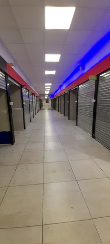 Imagen 7 de 12 de Locales Comerciales En Once