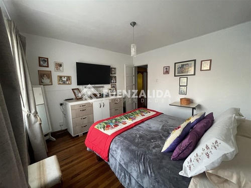 Casa En Venta De 3 Dorm. En Quinta Normal