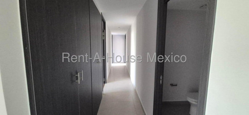 Departamento En Renta En Bosque Real, Huixquilucan Jl 25-3625.