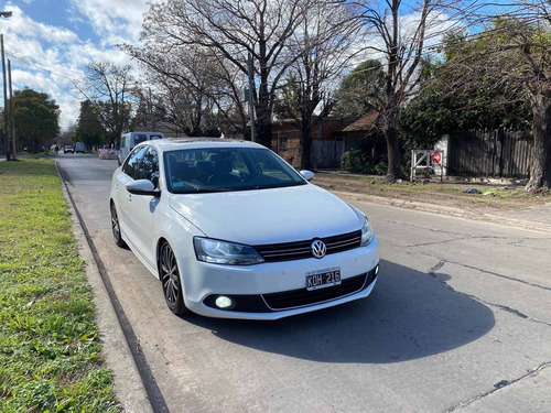 Imagen 6 de 11 de Volkswagen Vento 2.0 Sportline Tsi 200cv 2011
