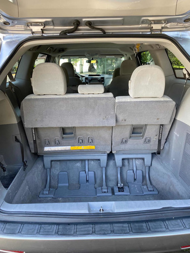 Imagen 9 de 12 de Toyota Sienna 2011 Le Aa Ee At