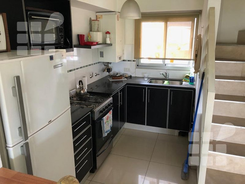 Imagen 2 de 19 de Departamento - La Plata