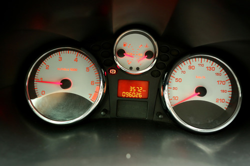 Peugeot 207 Hatch Xr 1.4 8v (flex) 2p