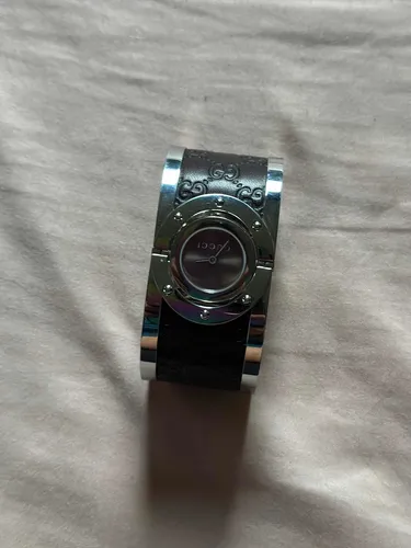 Gucci 90001 watch hotsell