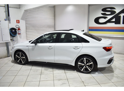 Audi A3 2.0 40 TFSI MHEV SEDAN PERFORMANCE BLACK S-TRONIC