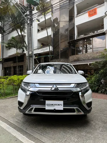 Mitsubishi Outlander 2.4