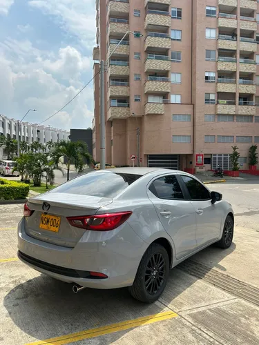 Mazda 2 Sedan 1.5 Grand Touring At